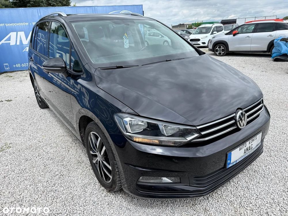 Volkswagen Touran 1.6 TDI SCR BlueMotion Technology DSG Trendline - 4