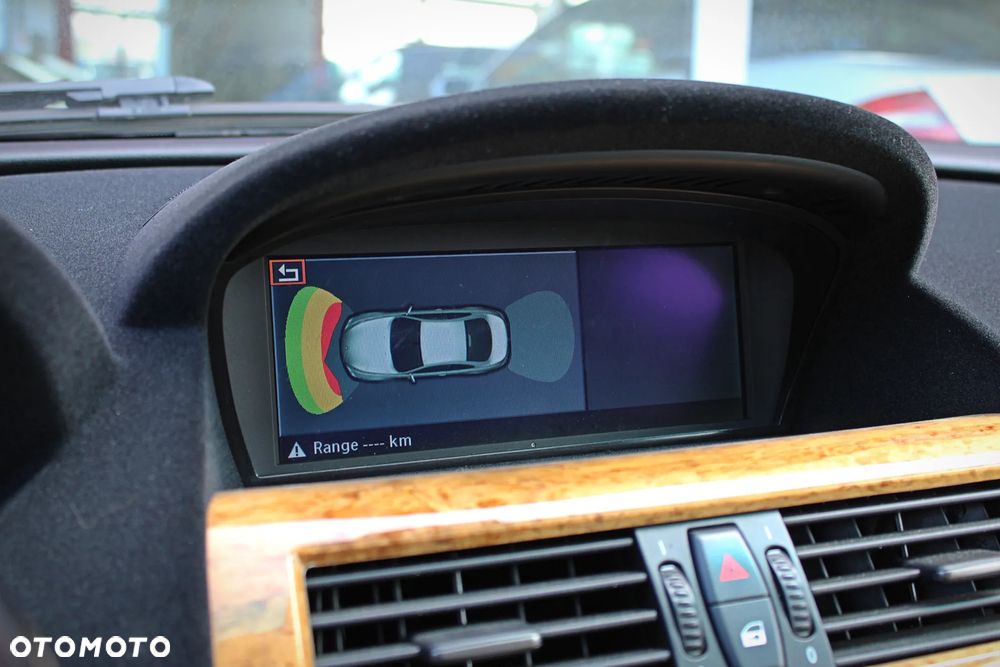 BMW Seria 6 650 i - 19