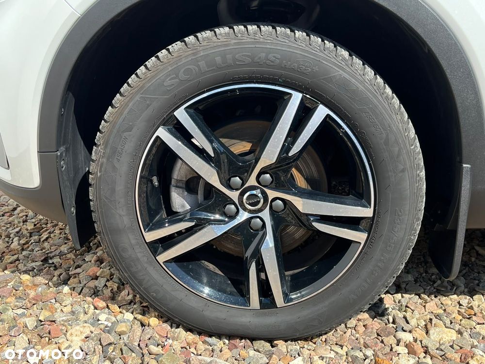 Volvo XC 40 - 33