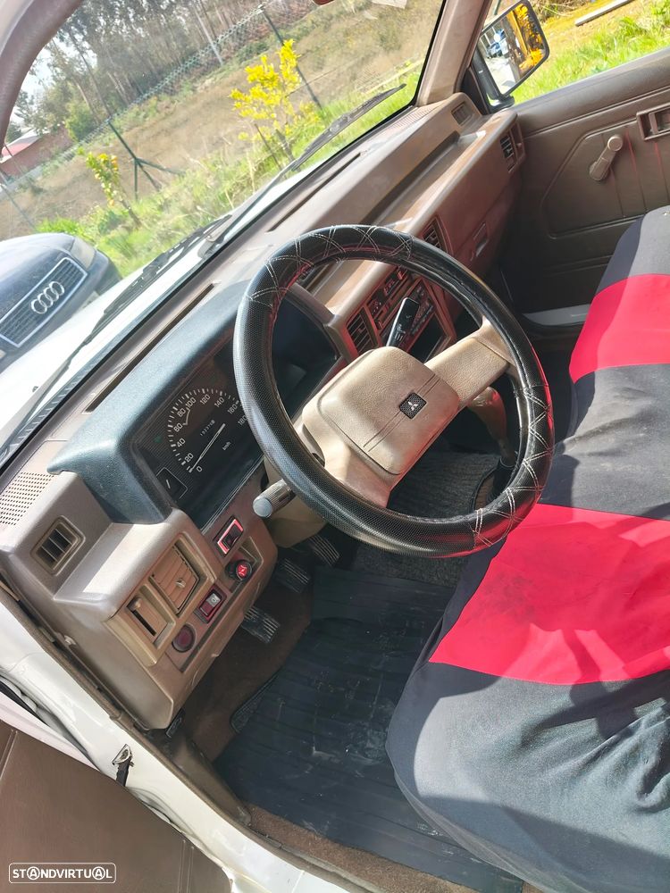 Mitsubishi L200 2.5 D CD - 9