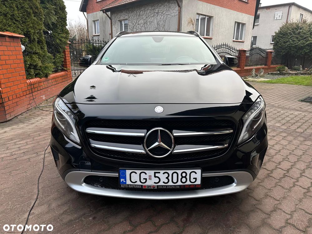 Mercedes-Benz GLA - 1