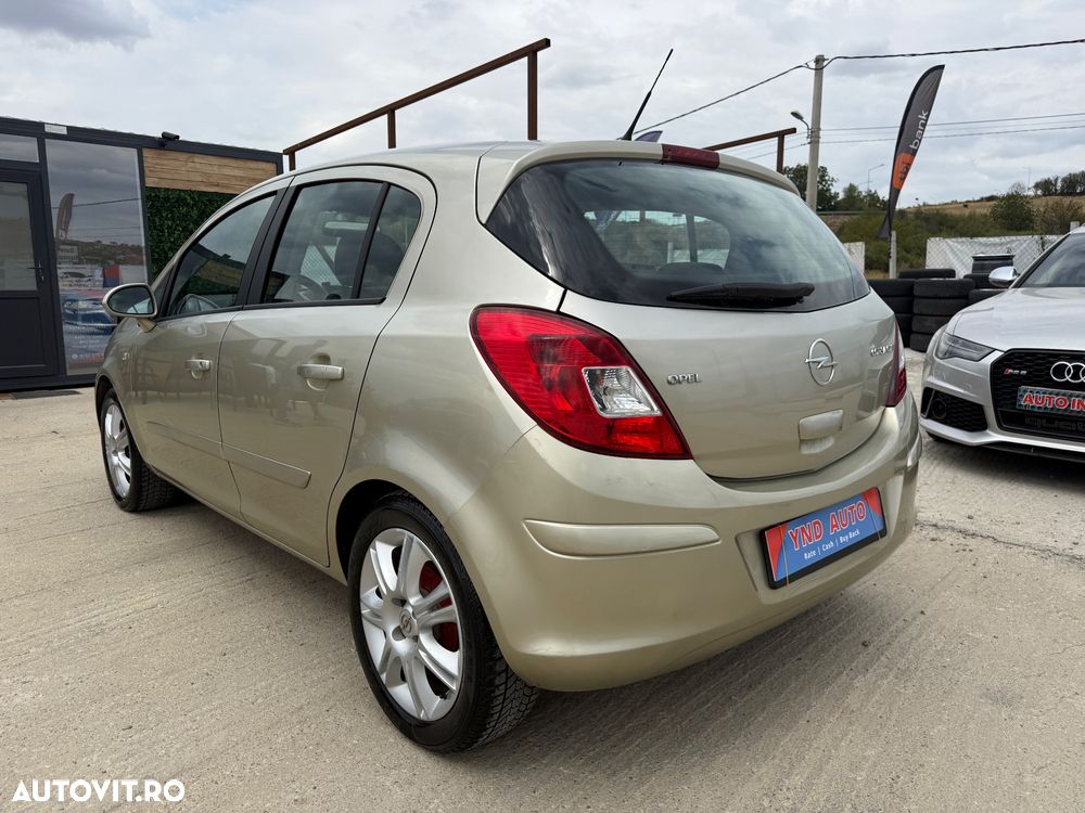 Opel Corsa 1.3 CDTI Cosmo - 4