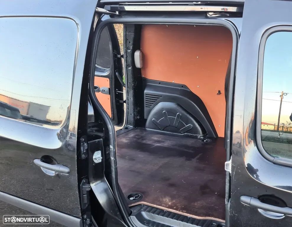 Renault Kangoo 1.5 DCI 115CV CX. AUTOMÁTICA - 14