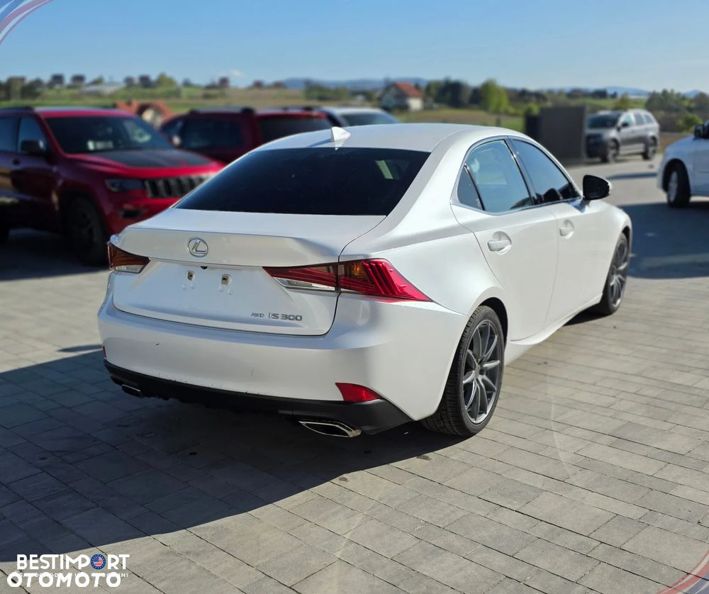 Lexus IS 200t / 300 Prestige - 2