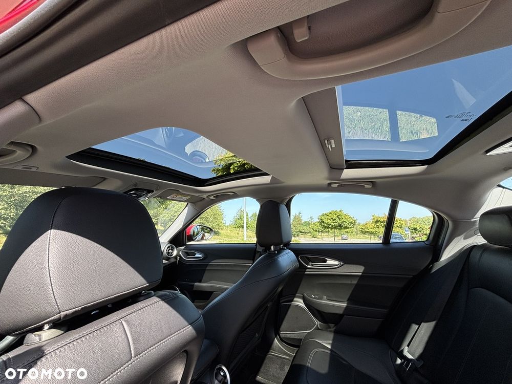 Alfa Romeo Giulia 2.0 Turbo Business - 13