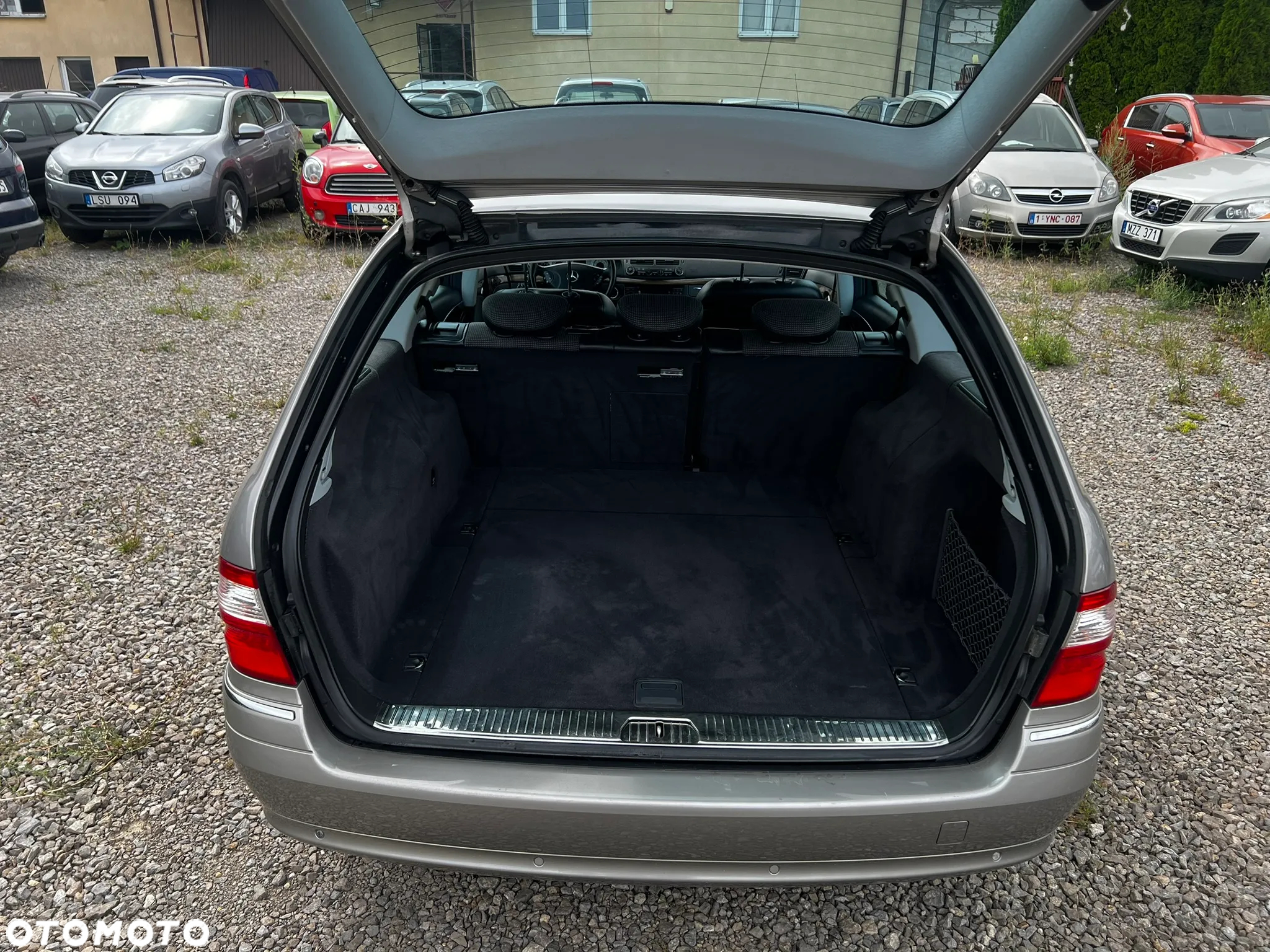 Mercedes-Benz Klasa E 200 T Kompressor Automatik Avantgarde - 30