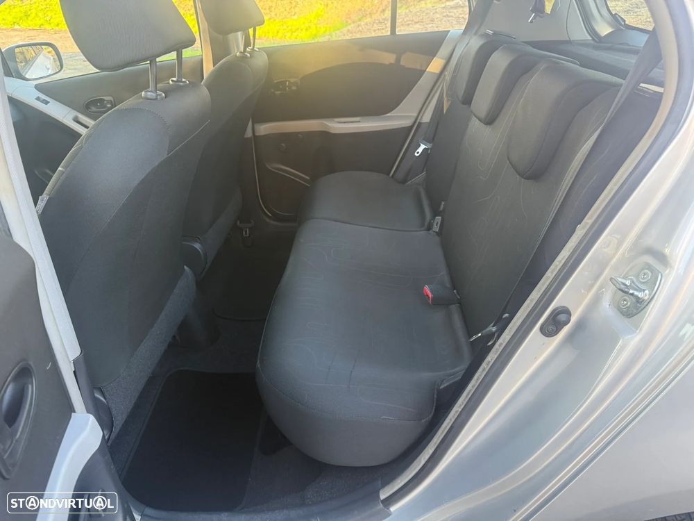 Toyota Yaris 1.0 VVT-i Comfort - 11