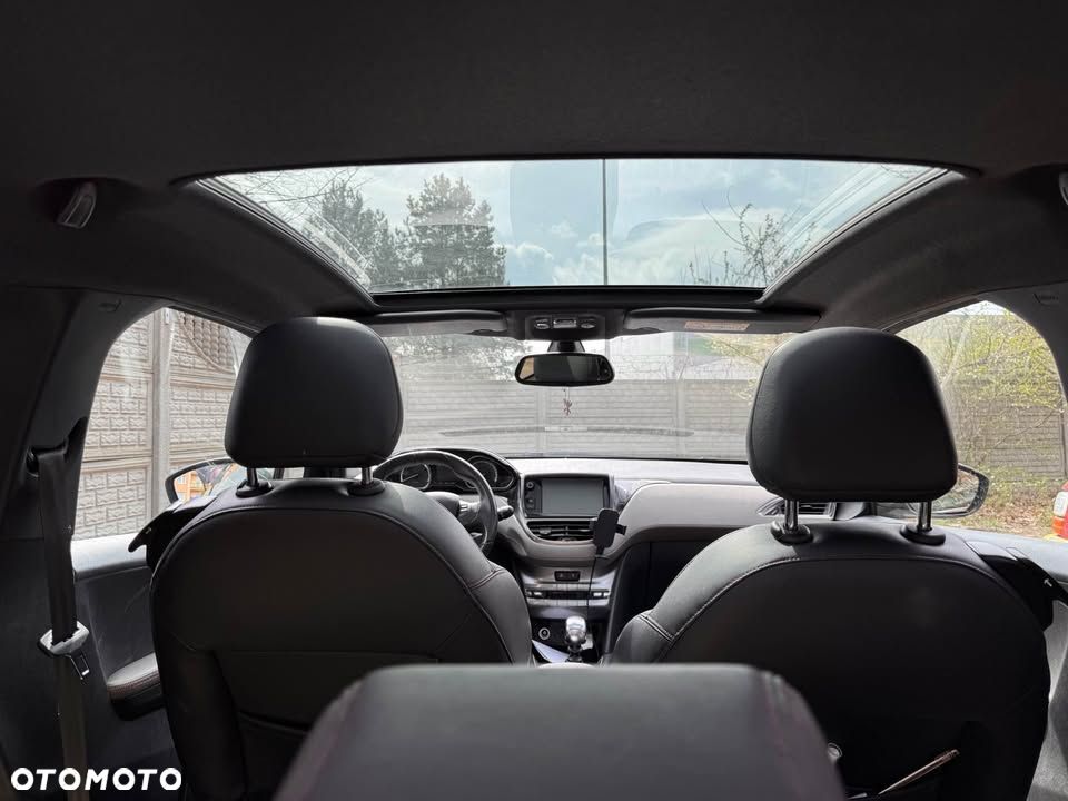 Peugeot 208 1.6 THP Allure - 25