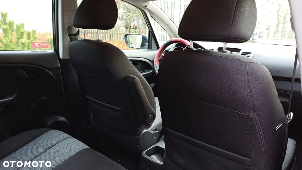 Kia Venga - 22