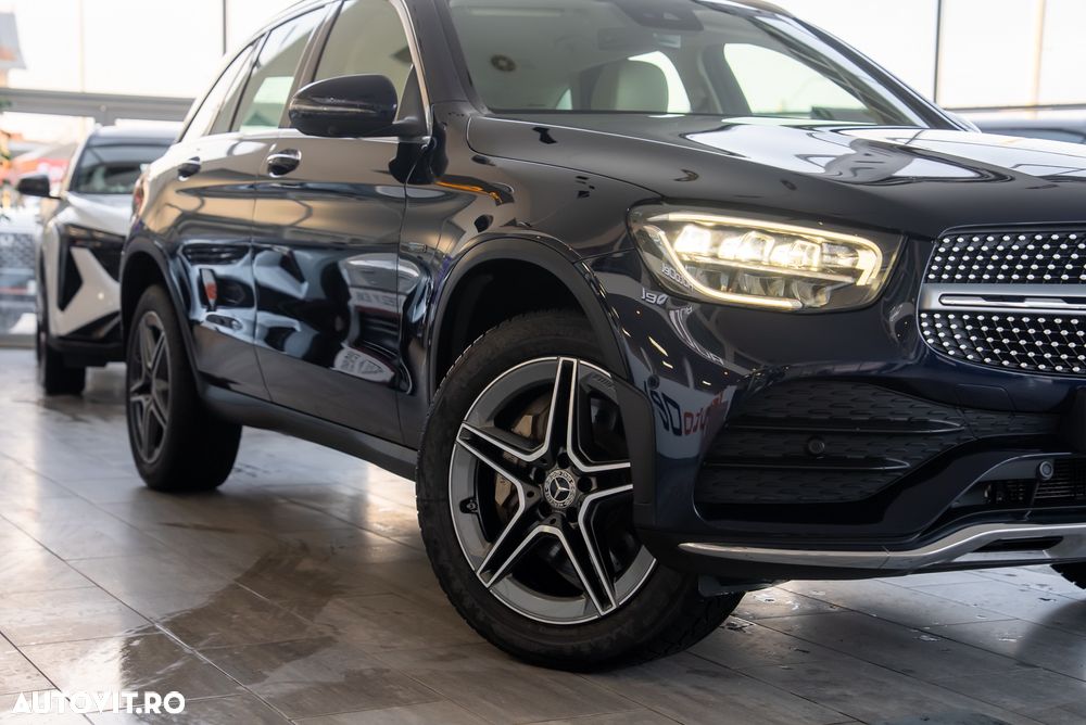 Mercedes-Benz GLC 300 e 4MATIC - 6