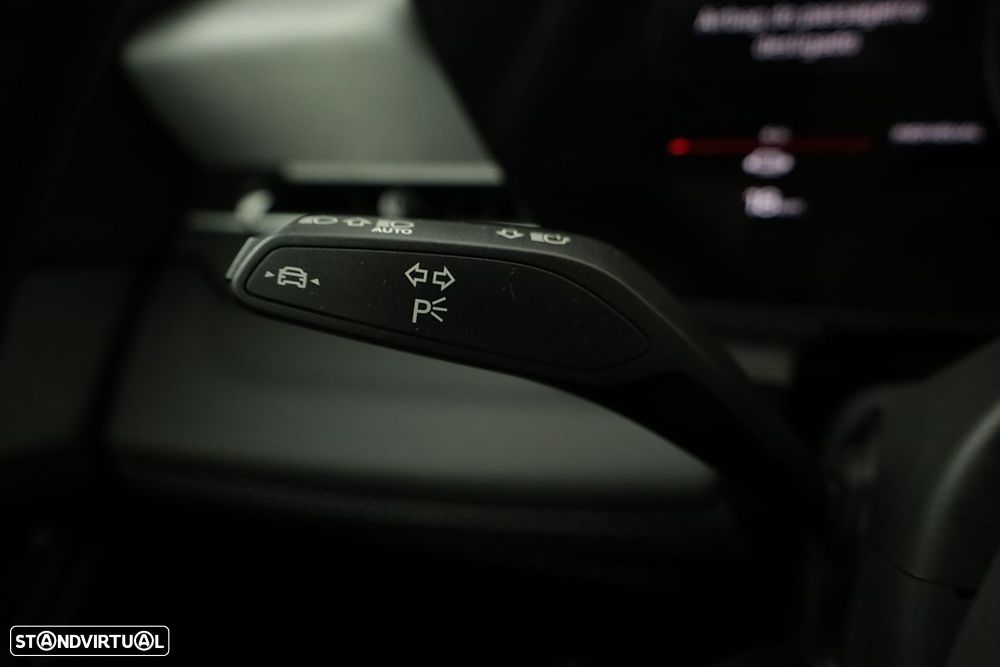 Audi Q6 e-tron 100 kWh Performance SE Business - 16