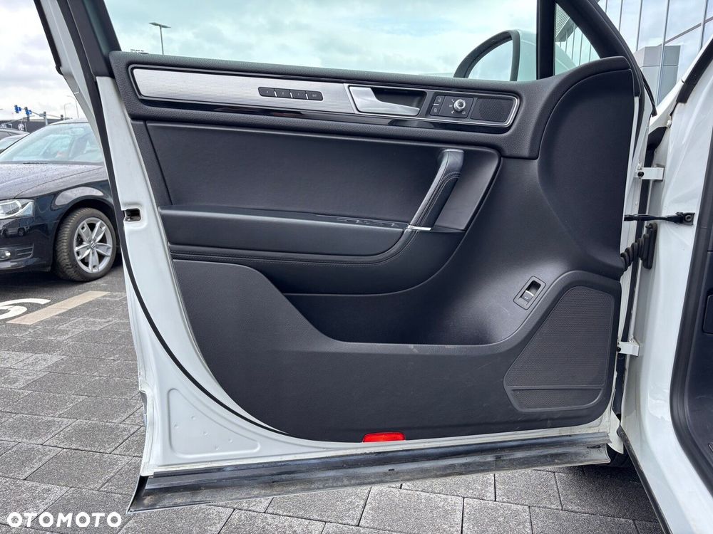 Volkswagen Touareg - 7