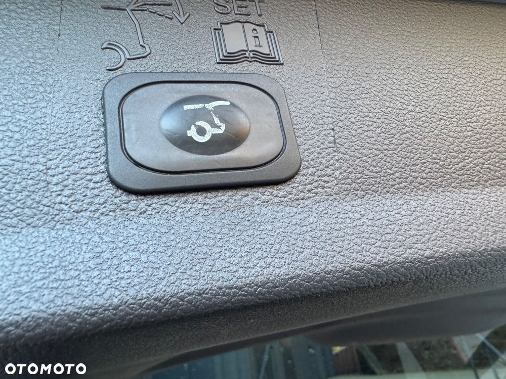 Ford Kuga 2.0 TDCi 4x4 ST-Line - 31