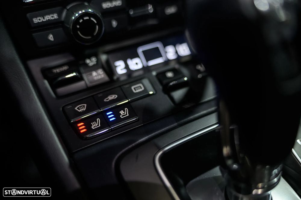 Porsche 911 (991) Targa 4 GTS PDK - 26