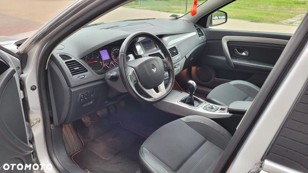 Renault Laguna 1.5 dCi Expression - 9