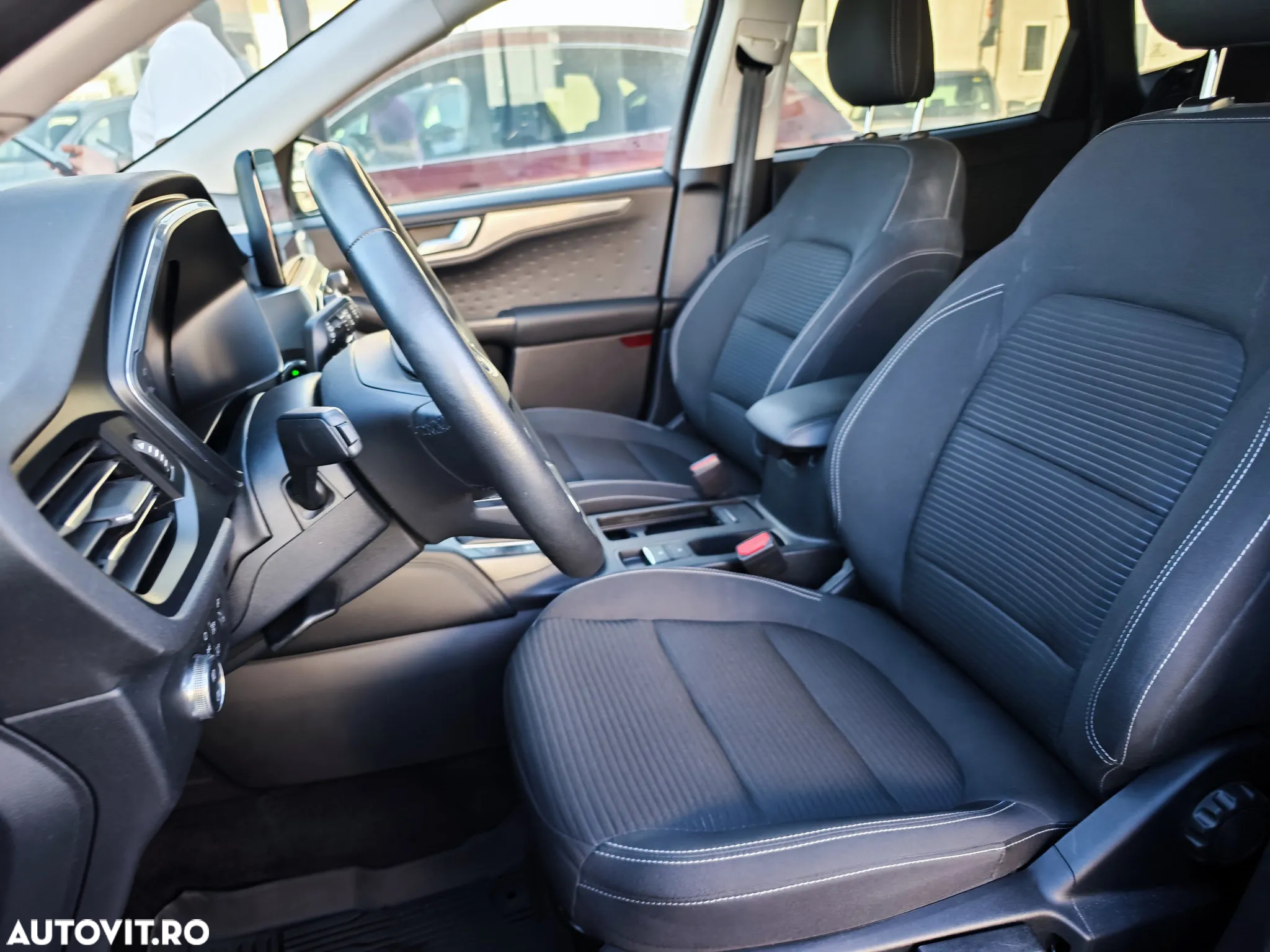 Ford Kuga 1.5 EcoBoost FWD Titanium - 11