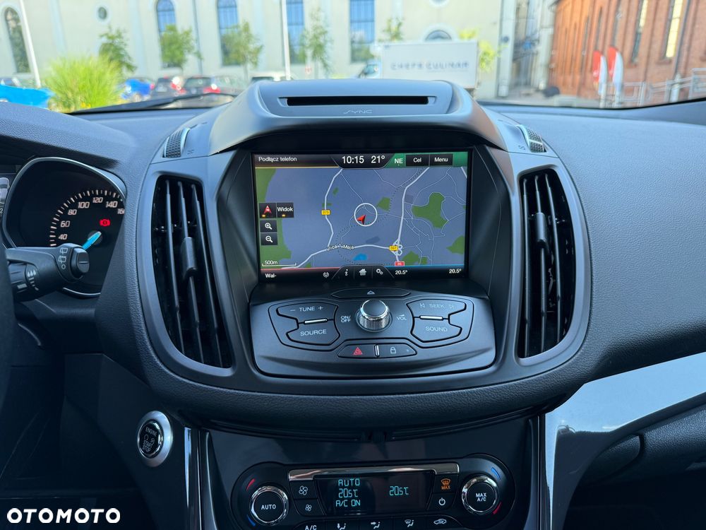 Ford Kuga 1.5 EcoBoost 2x4 Titanium - 16
