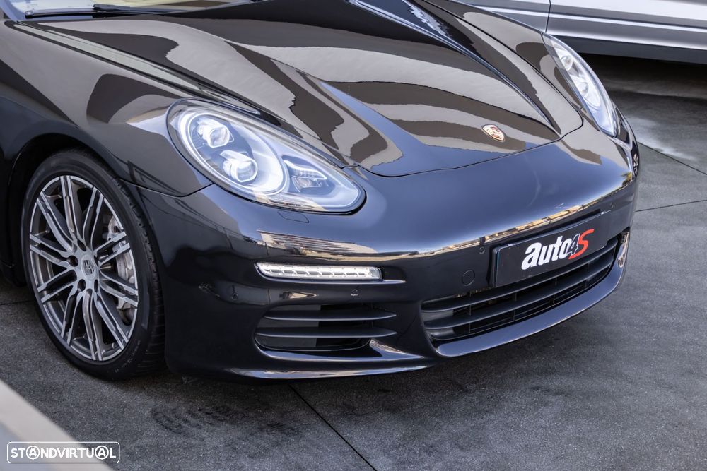 Porsche Panamera Platinum Edition - 5