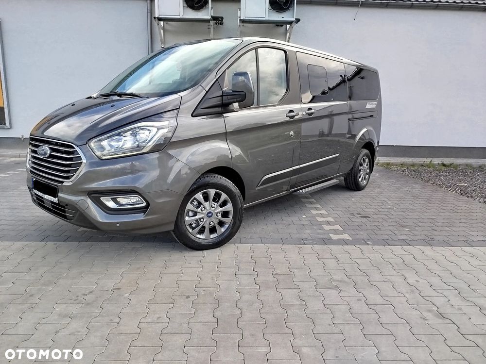 Ford Tourneo Custom 2020 photo 2