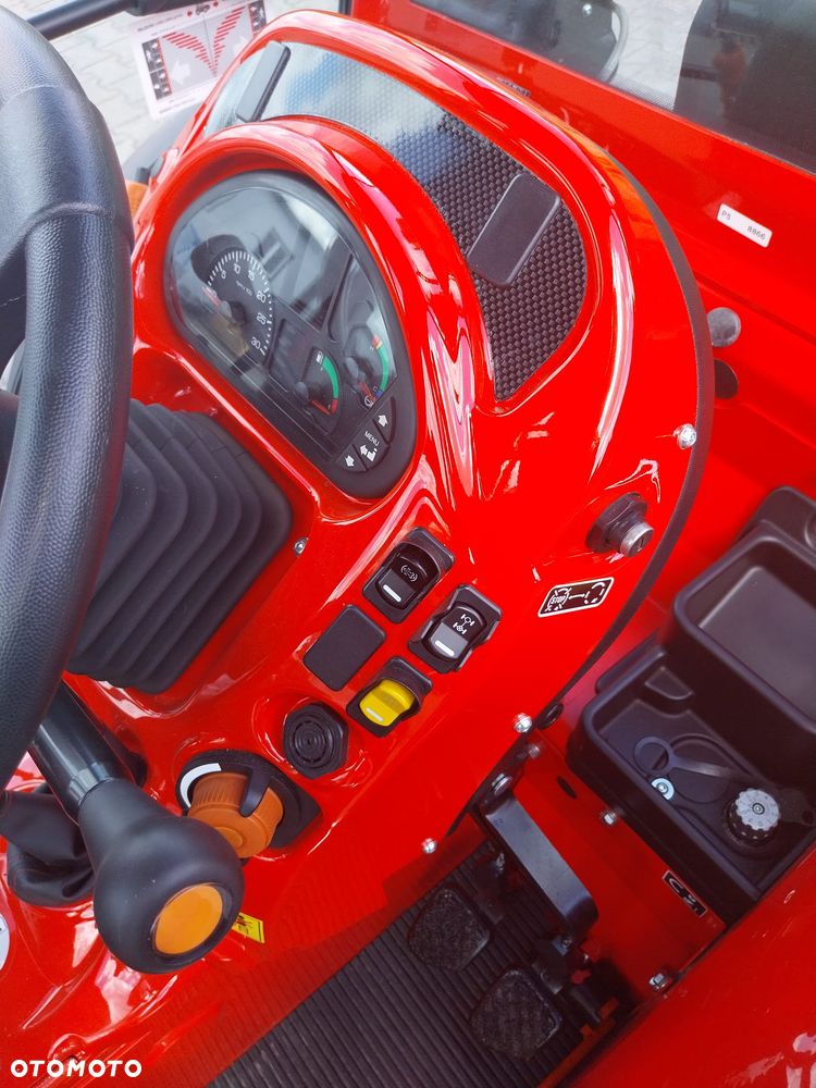 ANTONIO CARRARO TRX 5800 YANMAR 51,5KM Obracany kokpit i fotel 4 cylindry 2091cm3 - 28