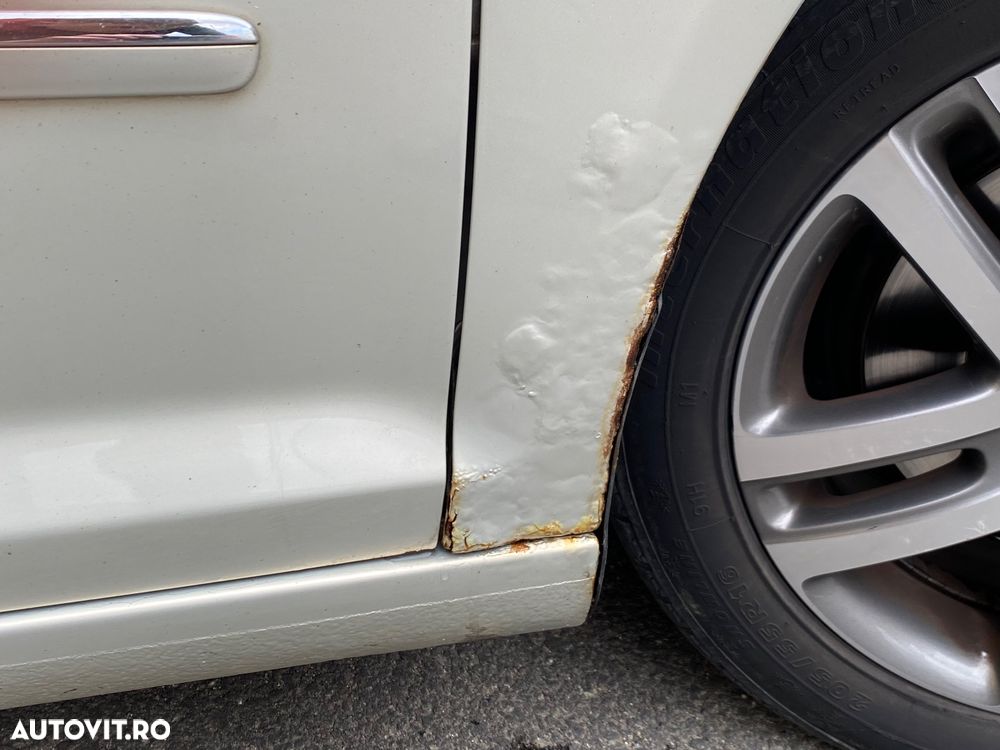 Volkswagen Golf Plus 1.6 TDI DPF Comfortline - 15