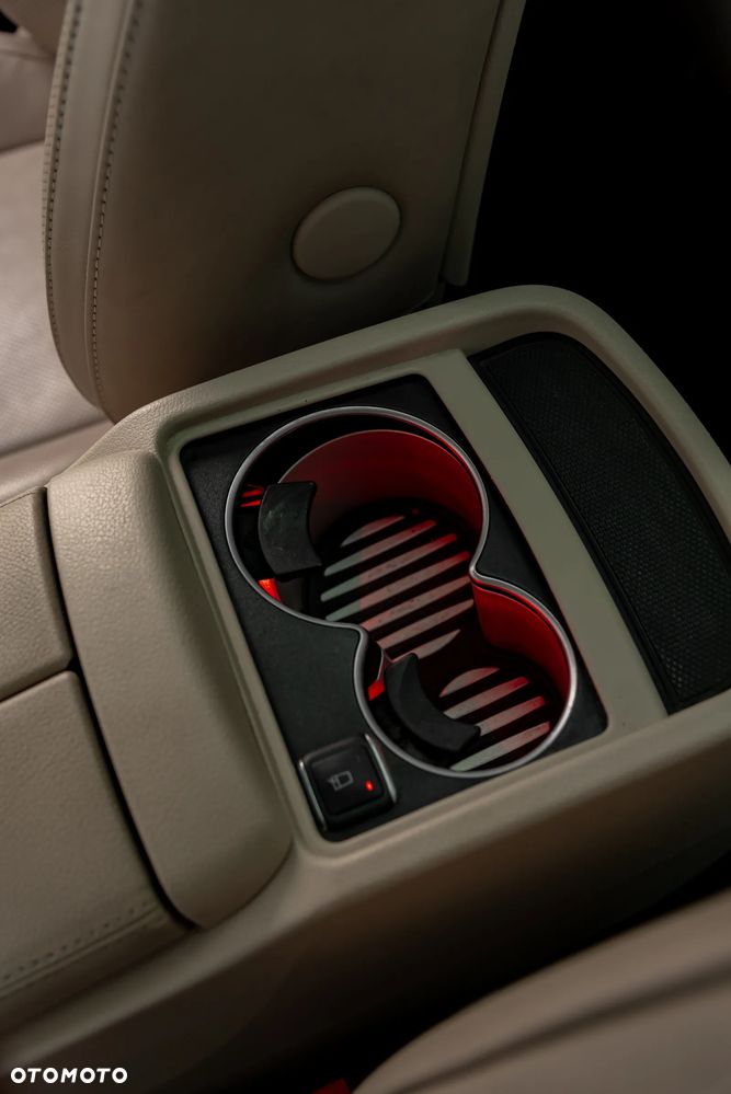 Mercedes-Benz Klasa V 250 d Exclusive 7G-Tronic - 38