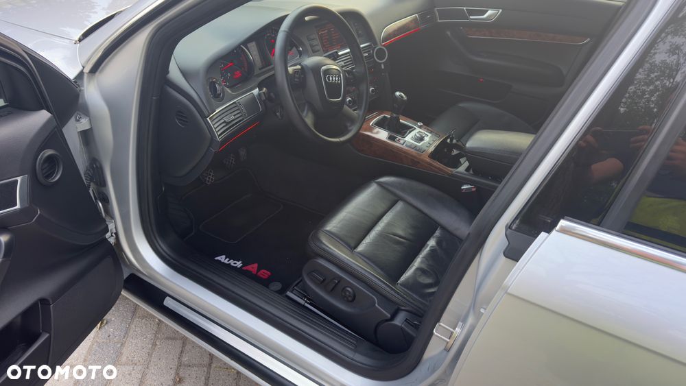 Audi A6 Avant - 27