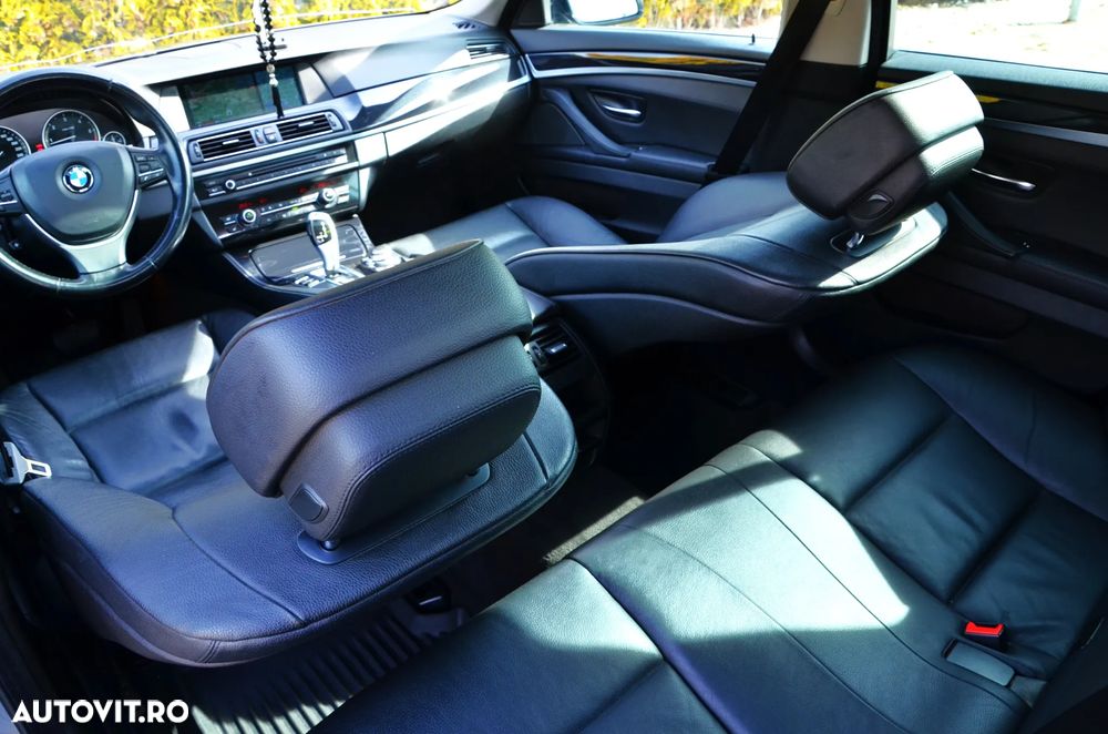 BMW Seria 5 520d Aut. Luxury Line - 24