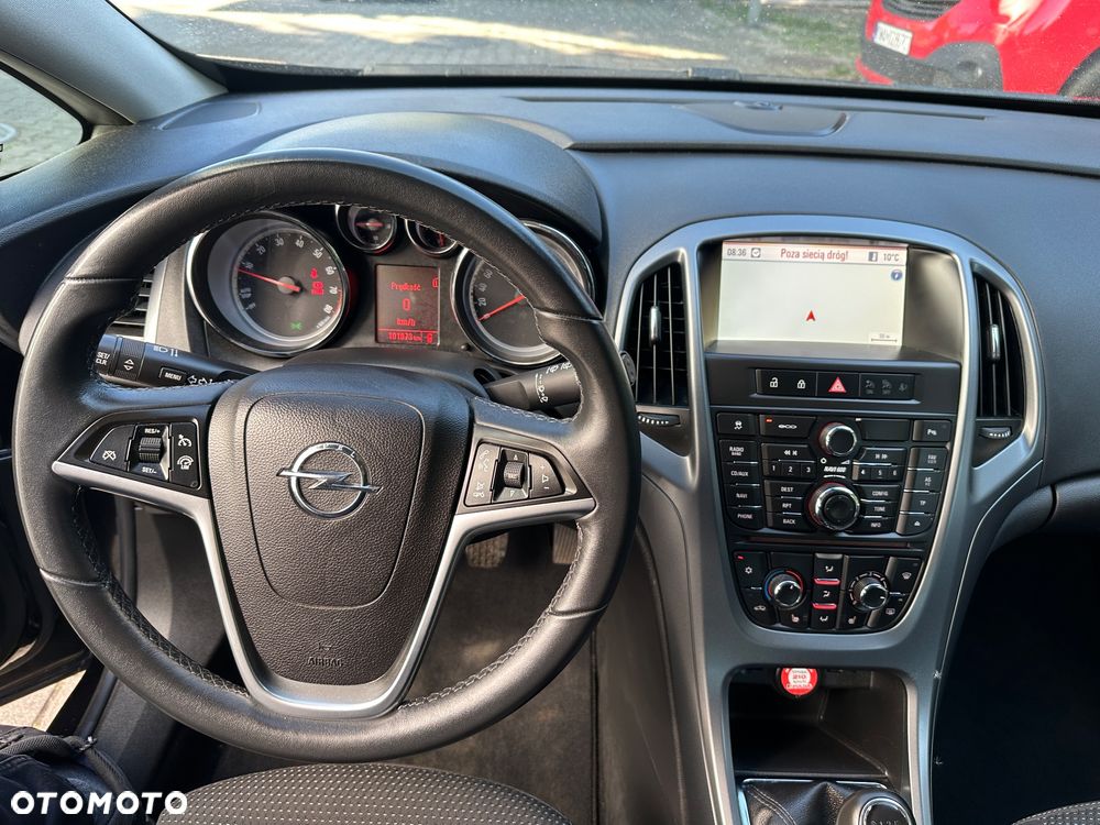 Opel Astra 1.4 Turbo - 2