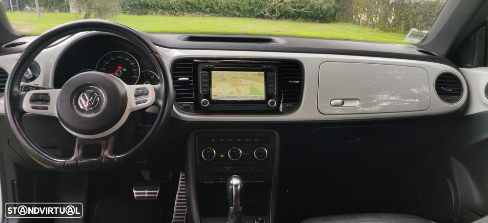 VW New Beetle 2.0 TSI Sport DSG - 22