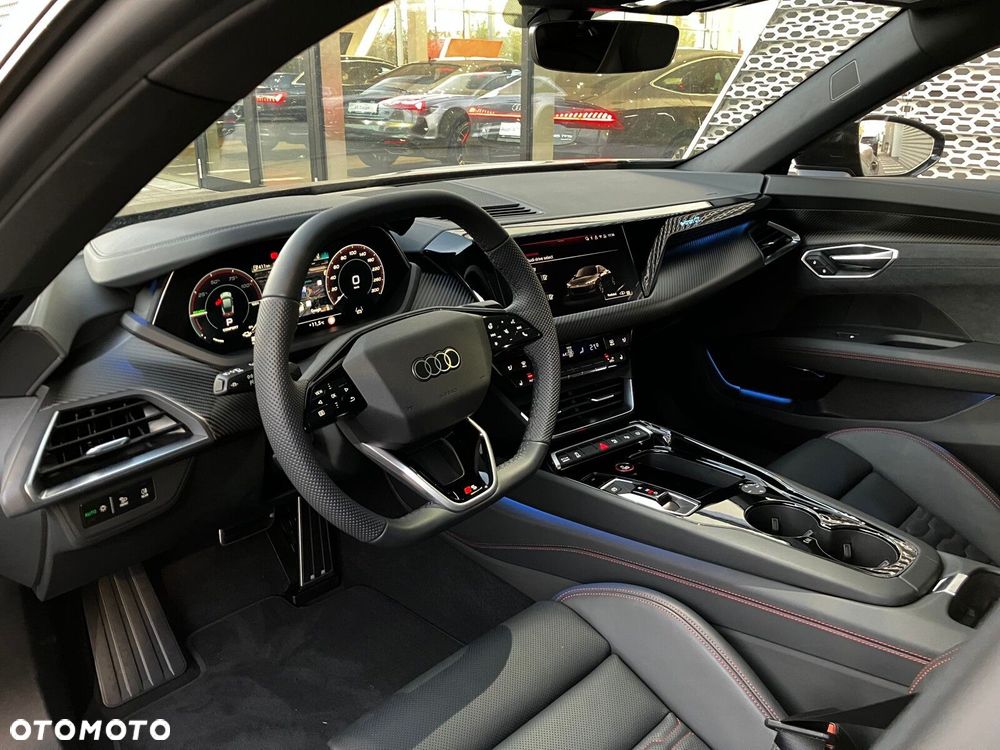 Audi e-tron GT - 14