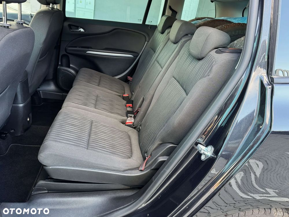 Opel Zafira Tourer 1.4 Turbo Business Edition - 16