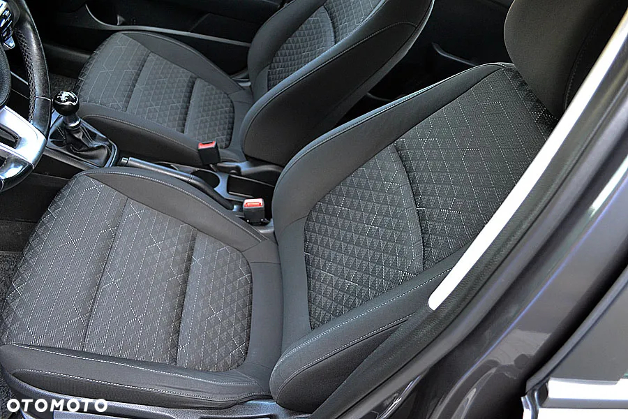 Kia Rio 1.2 Attract - 13