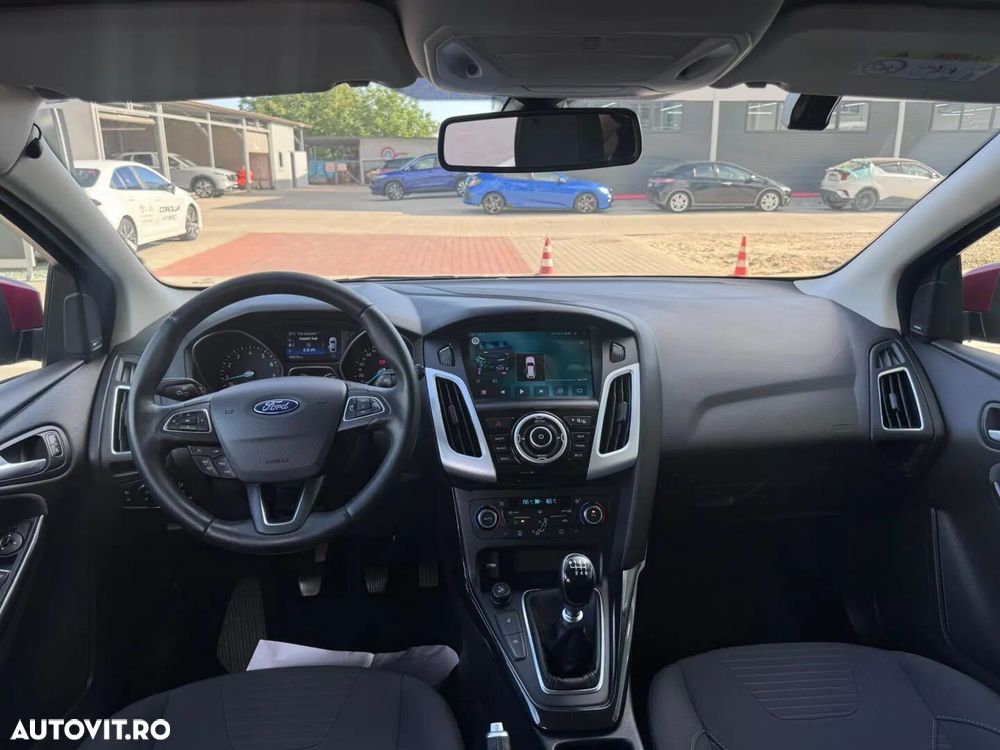 Ford Focus 1.0 EcoBoost 6MT MHEV Active - 11