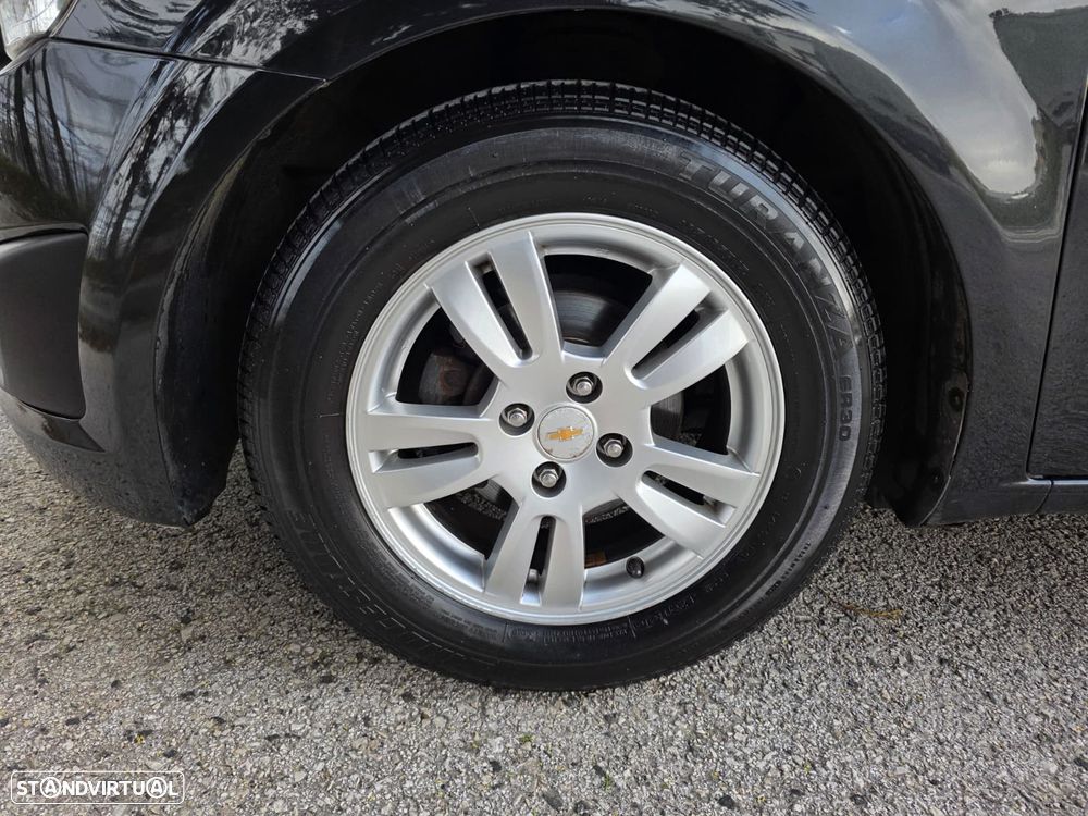 Chevrolet Aveo 1.2 LTZ - 33