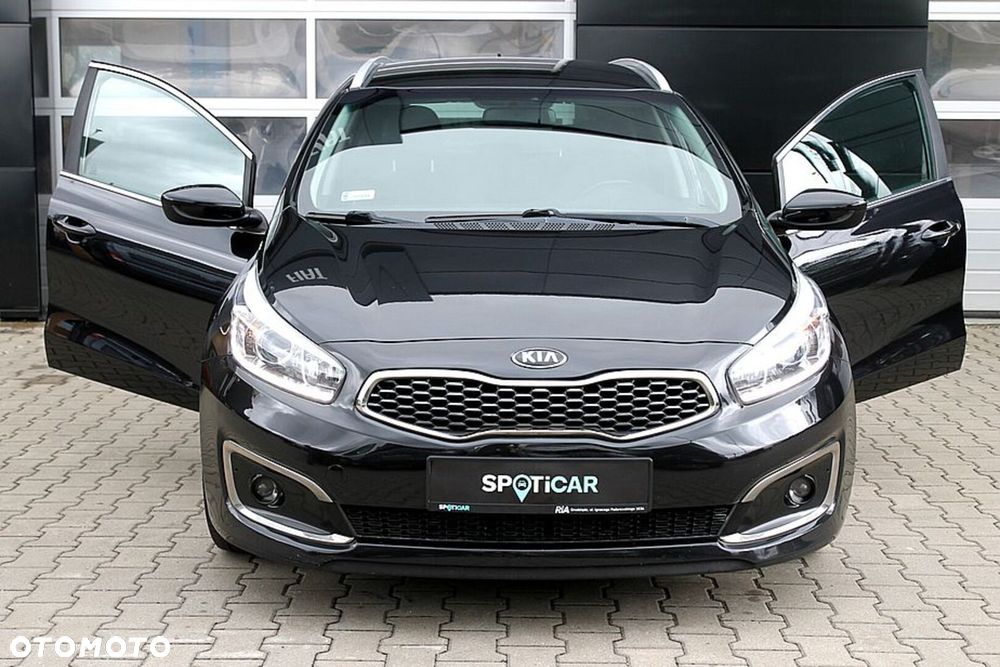 Kia Ceed - 9