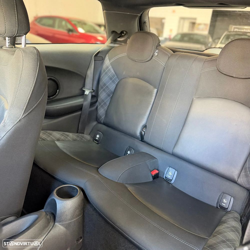 MINI 3 Portas Cooper D - 14