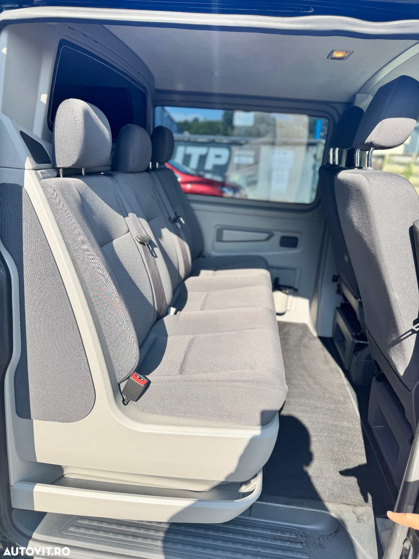 Volkswagen Transporter - 13