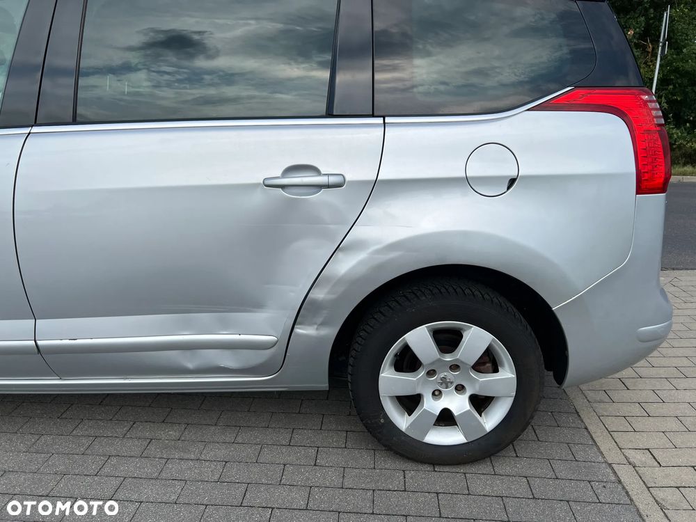 Peugeot 5008 - 9