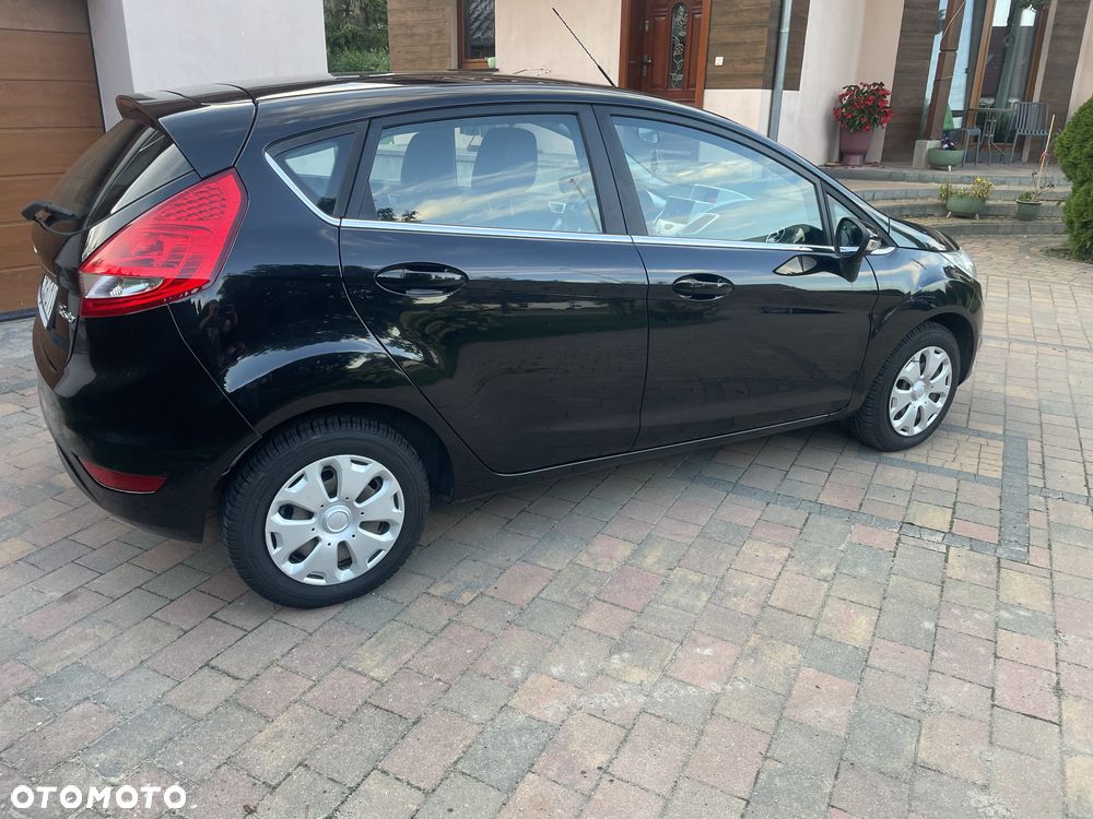 Ford Fiesta 1.25 Titanium EU5 - 10