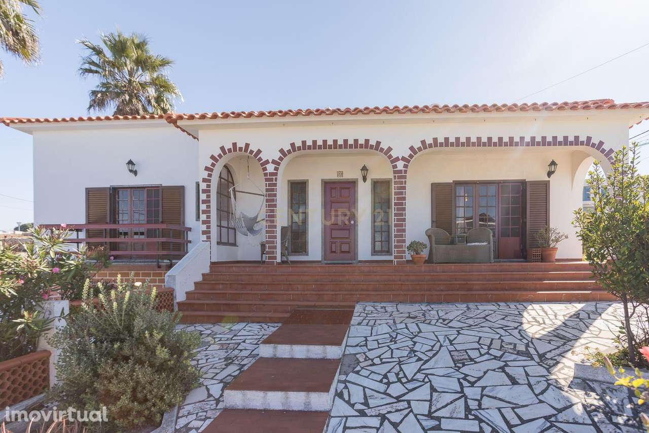 Casa com cinco quartos ou pousada com vista para o mar - Grande imagem: 4/53