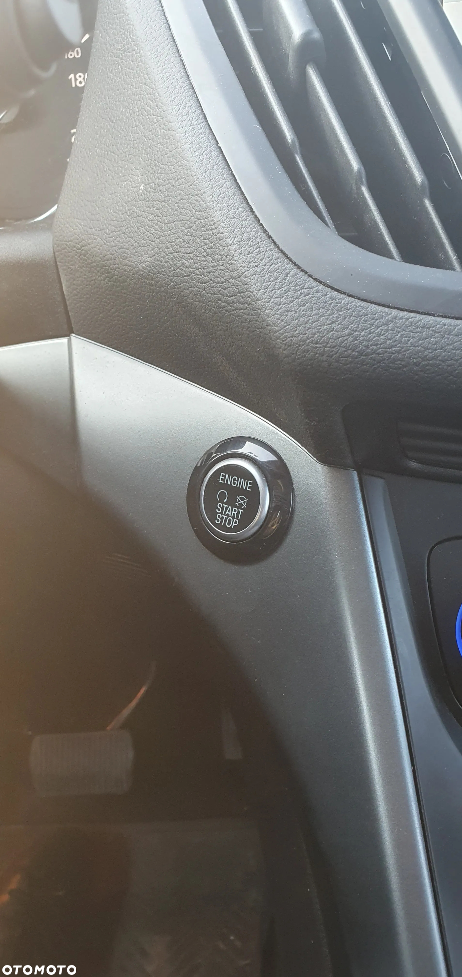 Ford Kuga - 13