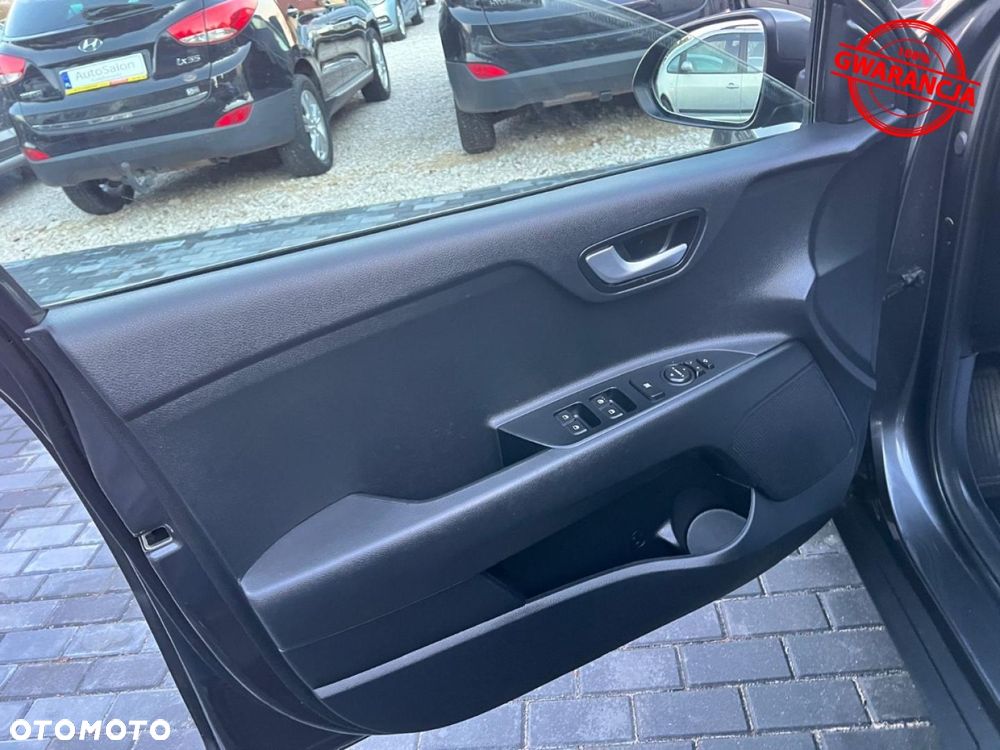 Kia Stonic - 40