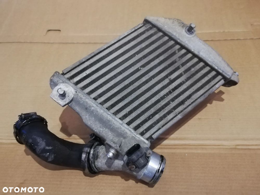 AUDI A8 D3 3.0 TDI CHŁODNICA INTERCOOLER LEWY 4E0145805J - 2