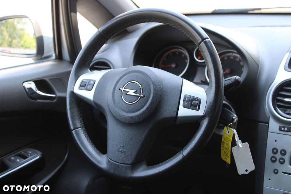 Opel Corsa - 25