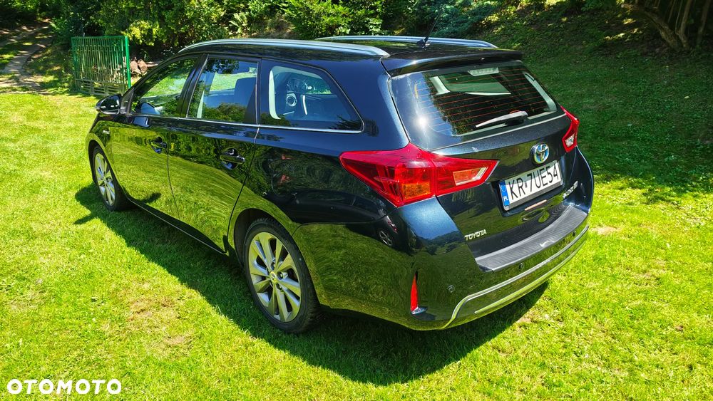 Toyota Auris - 2