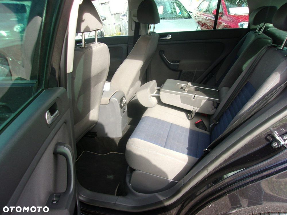 Volkswagen Golf Plus - 22