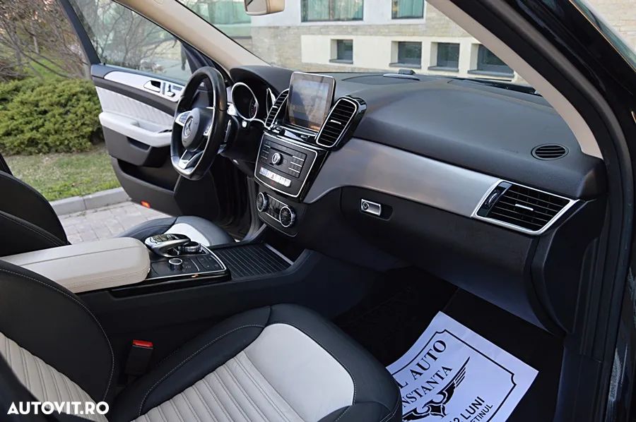 Mercedes-Benz GLE 500 e 4MATIC - 33