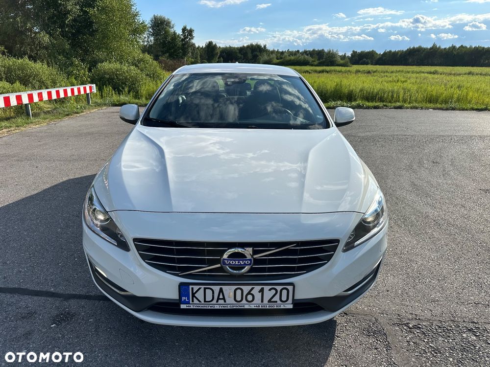 Volvo S60 D5 AWD Momentum - 1