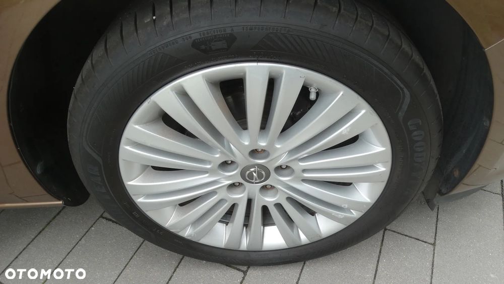 Opel Astra 1.4 T Cosmo S&S - 33
